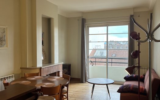 CHARMANT T2 MEUBLÉ CENTRE VILLE