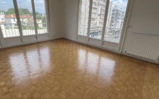 T3 lumineux – Foire Exposition avec balcons