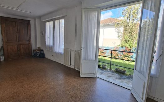 PAU SUD IMMEUBLE OU MAISON LIBRE DE TOUTES OCCUPATIONS