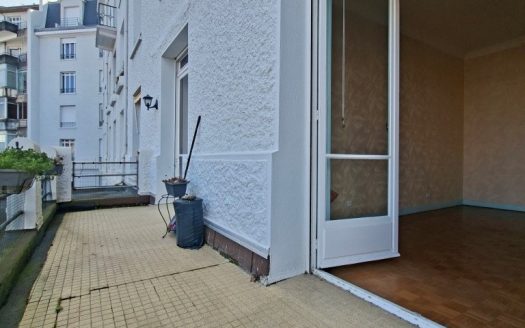 PAU PALAIS DE L ARAGON Boulevard des PYRENEES,  Appartement