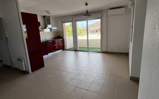 Charmant T3 de 52 m2 avec balcon, piscine et vue dégagée   D