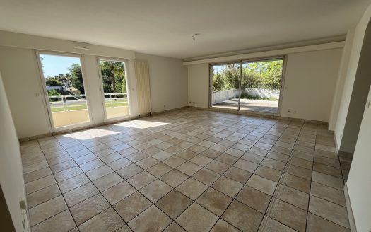 Coup de coeur à Billère   T4 lumineux de 102 m2 avec extérieu