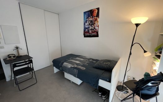 Studio meublé avec balcon et parking   Résidence étudiante