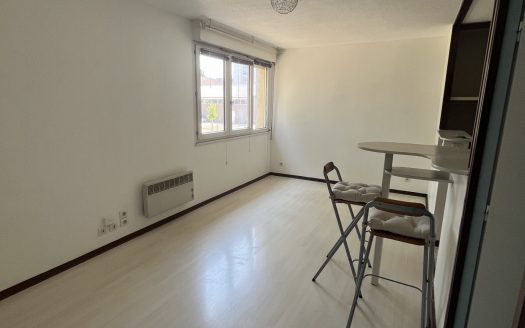 Studio avec parking – Résidence sécurisée – Pau