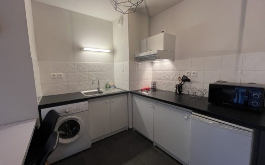 Appartement meublé   Résidence récente   Parking en sous-sol