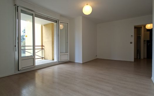 Pau avenue des Lilas / Allées de Morlàas, T3 avec cave et ga