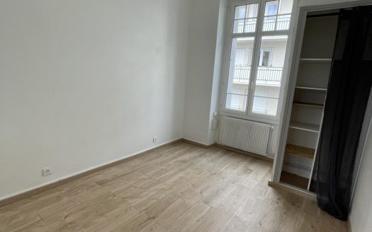 T3 lumineux en Centre-ville proche Verdun – Rue Camy